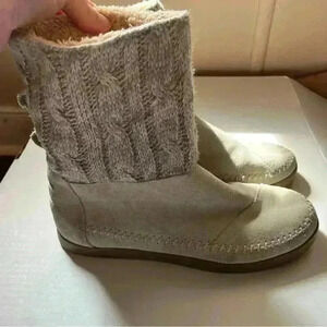 Toms Nepal Suede/Knit Upper Faux Fur Pull On Boots Size 7